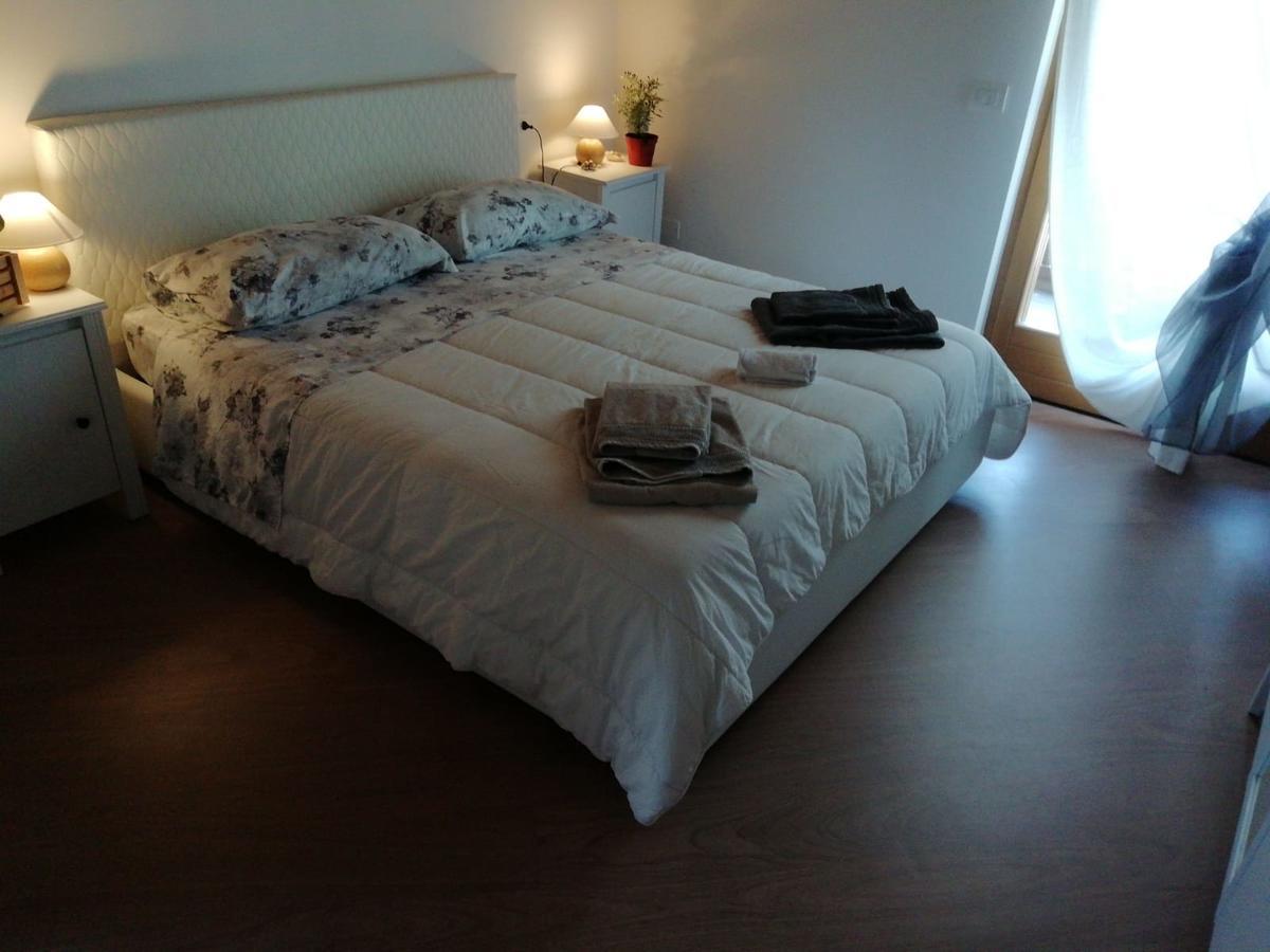 Castelcharme B&B 佩尔吉内瓦尔苏加纳 外观 照片