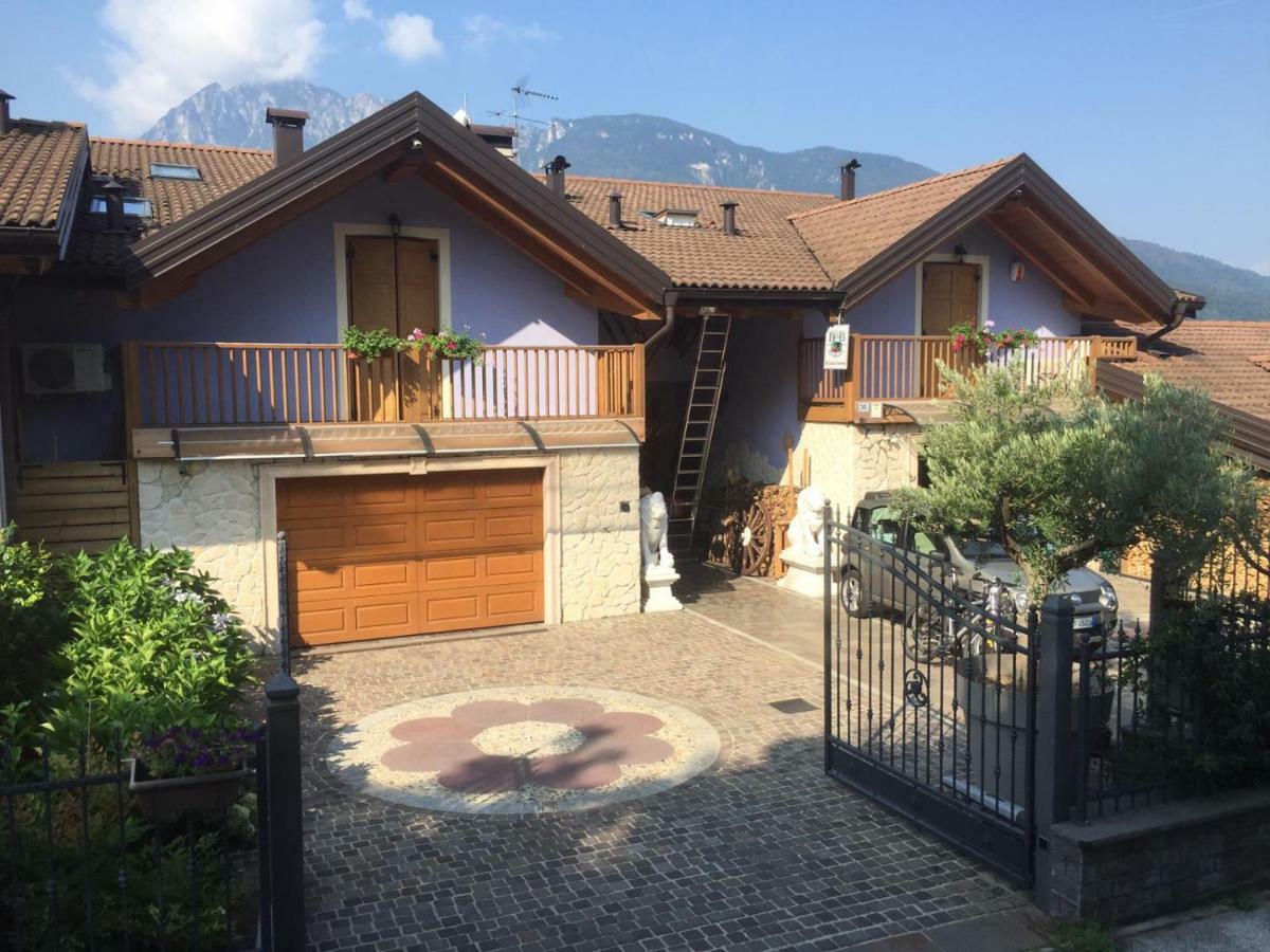 Castelcharme B&B 佩尔吉内瓦尔苏加纳 外观 照片